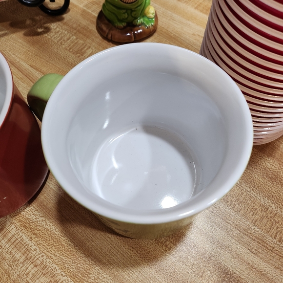 Life Is Good Red and Green Ceramic Mugs for Dining - Picture 6 of 7